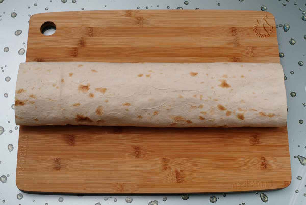 Рулет из лаваша с крабовыми палочками