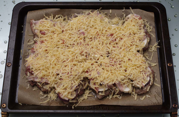 Свинина по-французски Свинина по-французски