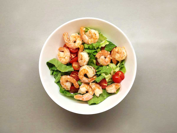 Салат «Цезарь» с креветками